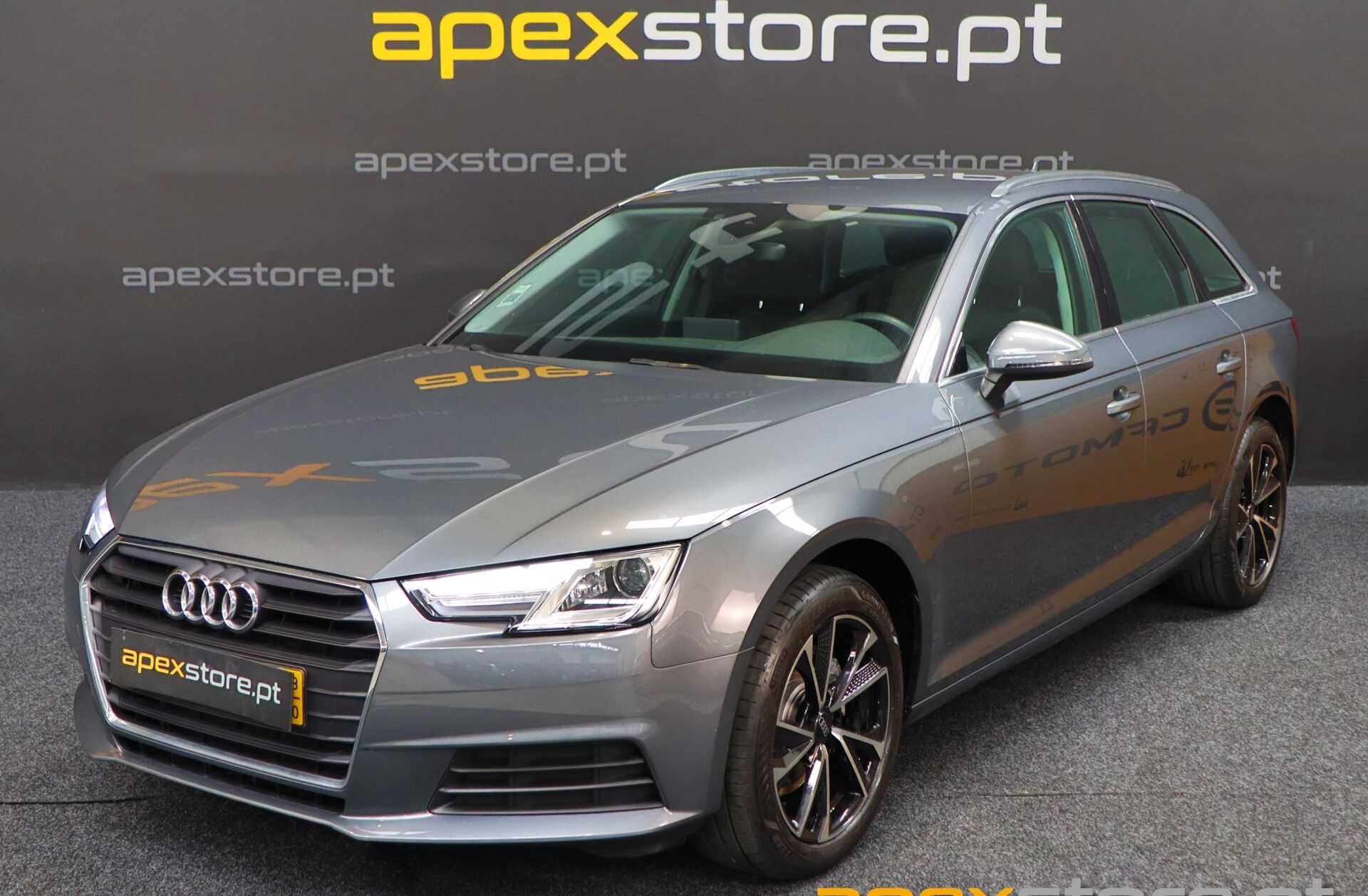 AUDI A4 2.0 TDI Design S tronic