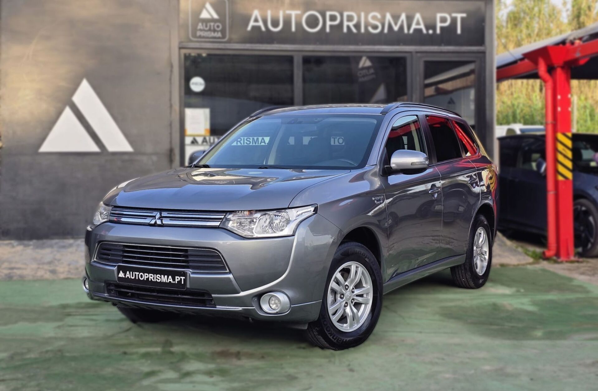 MITSUBISHI Outlander 2.0 MIVEC Intense+