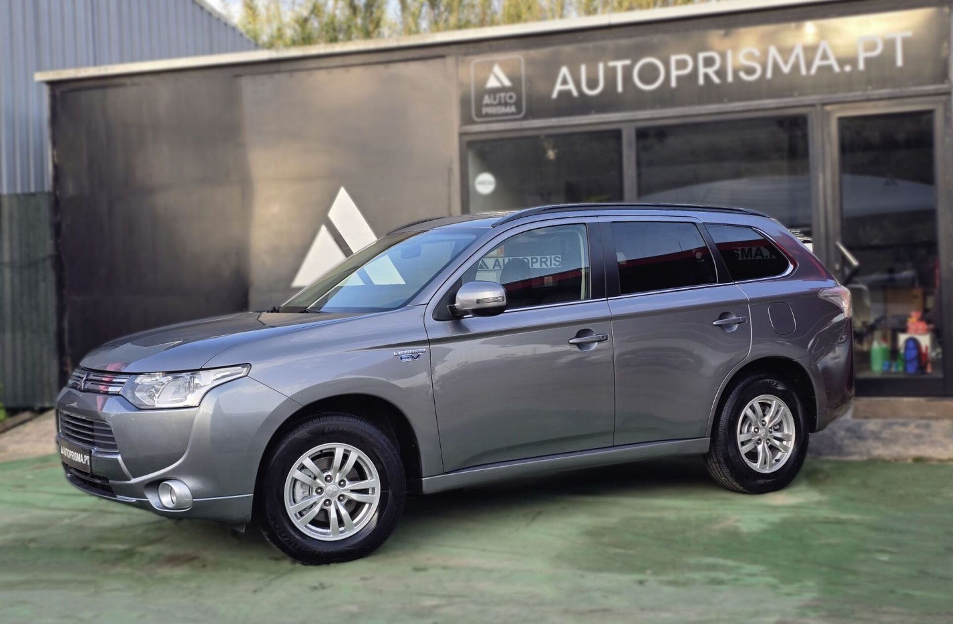 MITSUBISHI Outlander 2.0 MIVEC Intense+