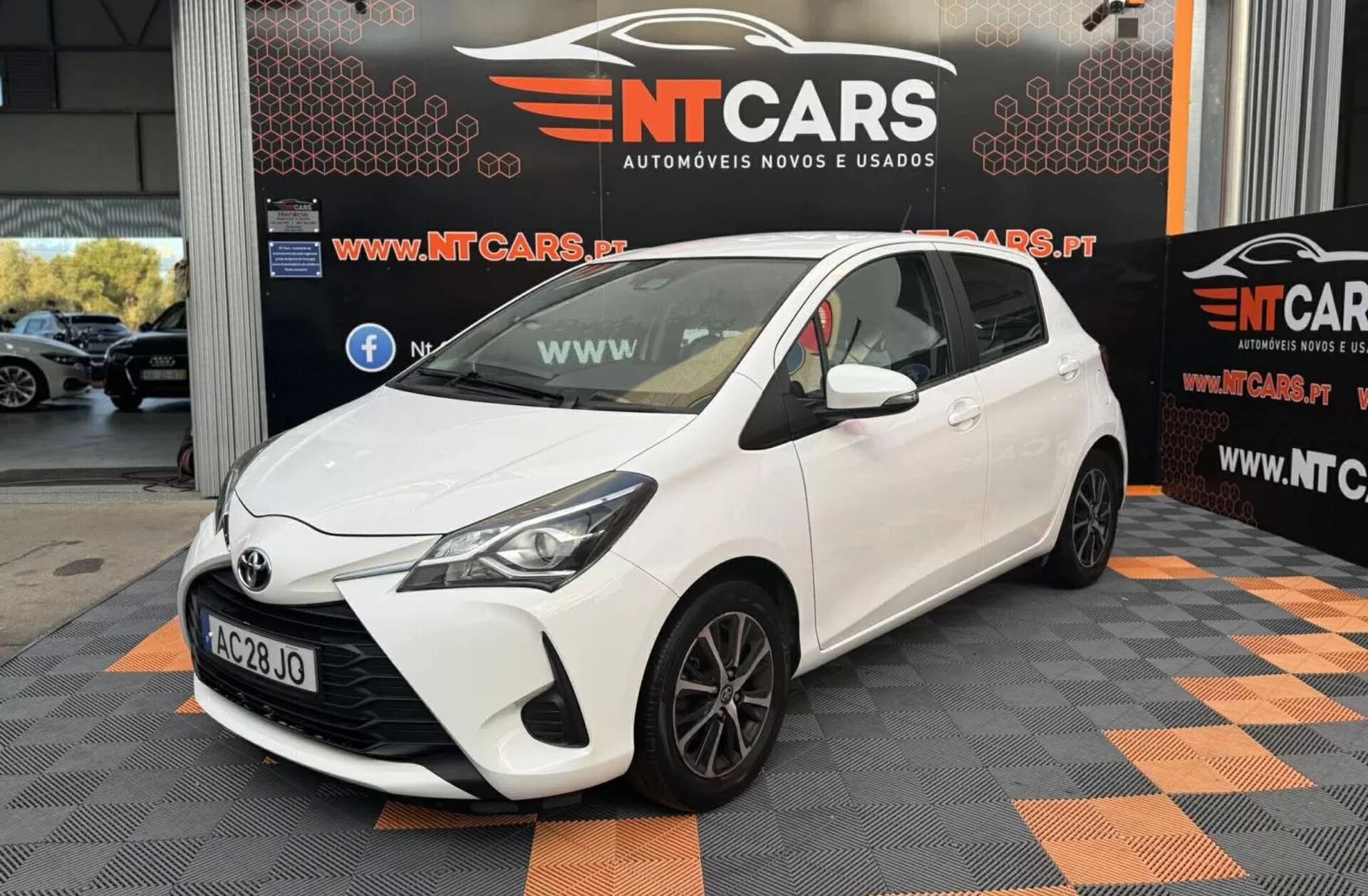 TOYOTA Yaris 1.0 VVT-i Comfort