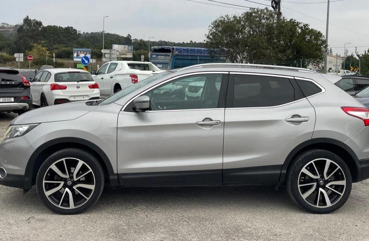 NISSAN Qashqai 1.5 dCi Tekna Pele