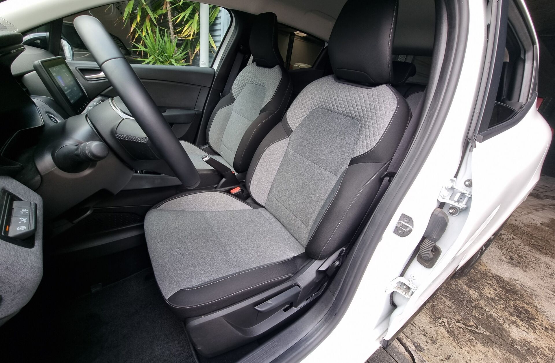 MITSUBISHI Colt 1.0 MPI-T Invite