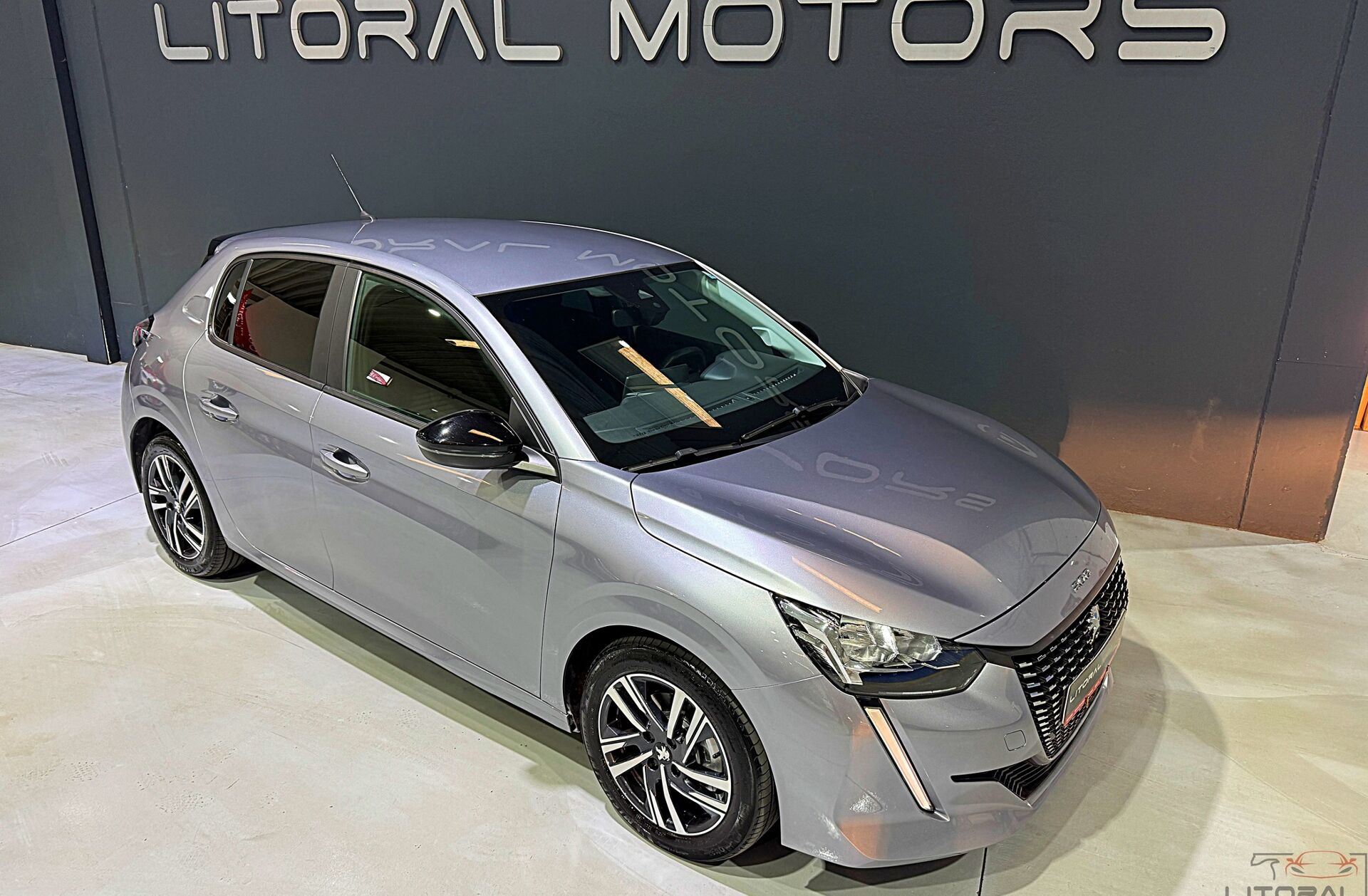 PEUGEOT 208 1.2 PureTech GT