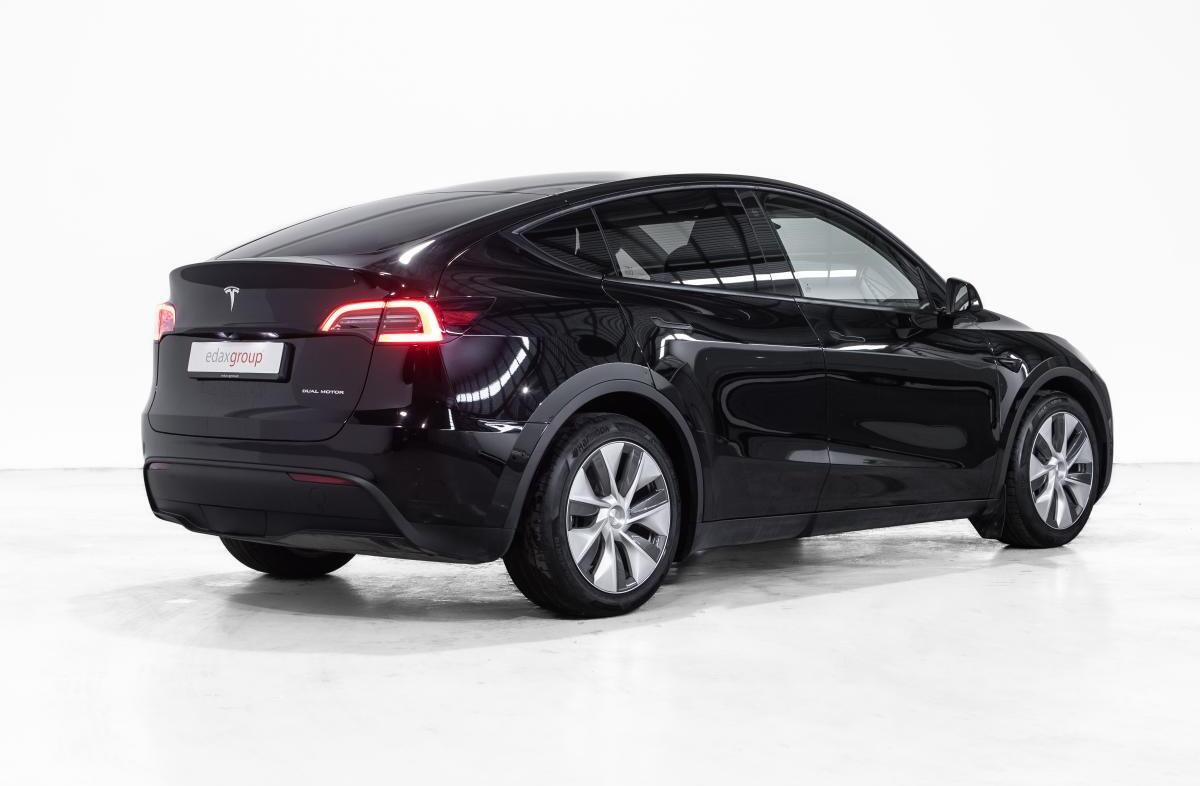 TESLA Model Y Long Range Tração Integral