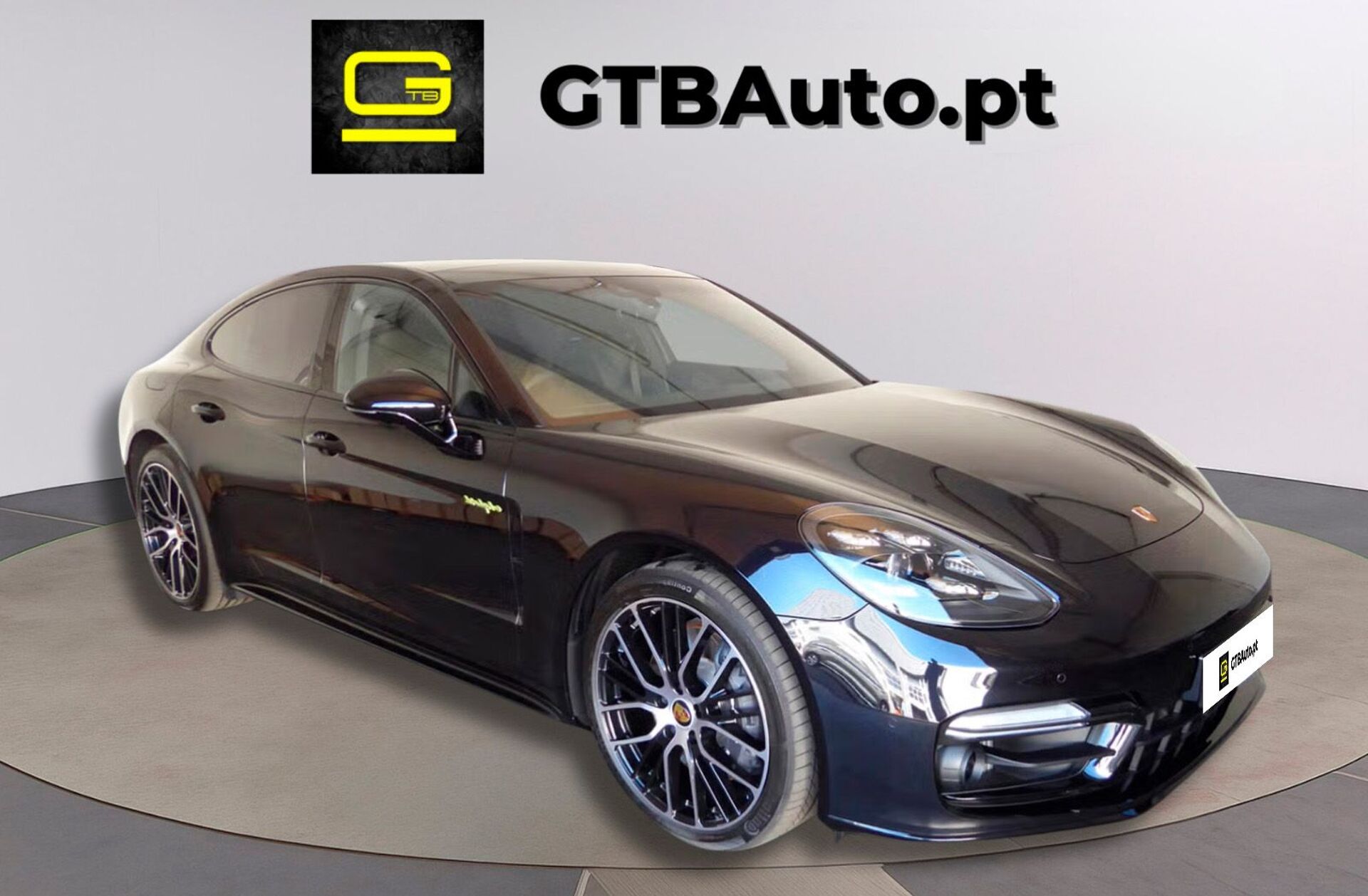 PORSCHE Panamera 4 E-Hybrid