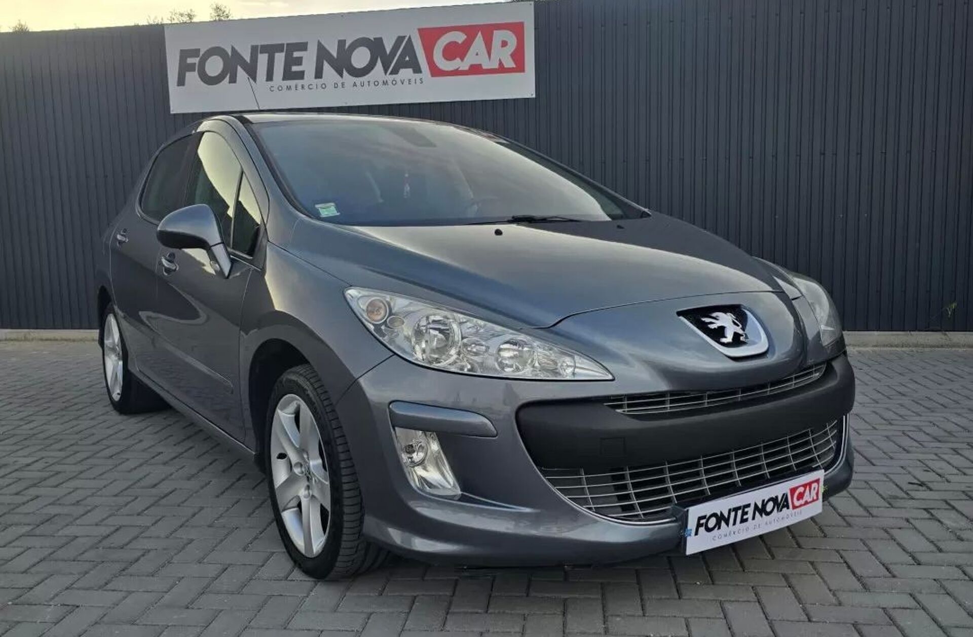 PEUGEOT 308 1.6 HDi Executive