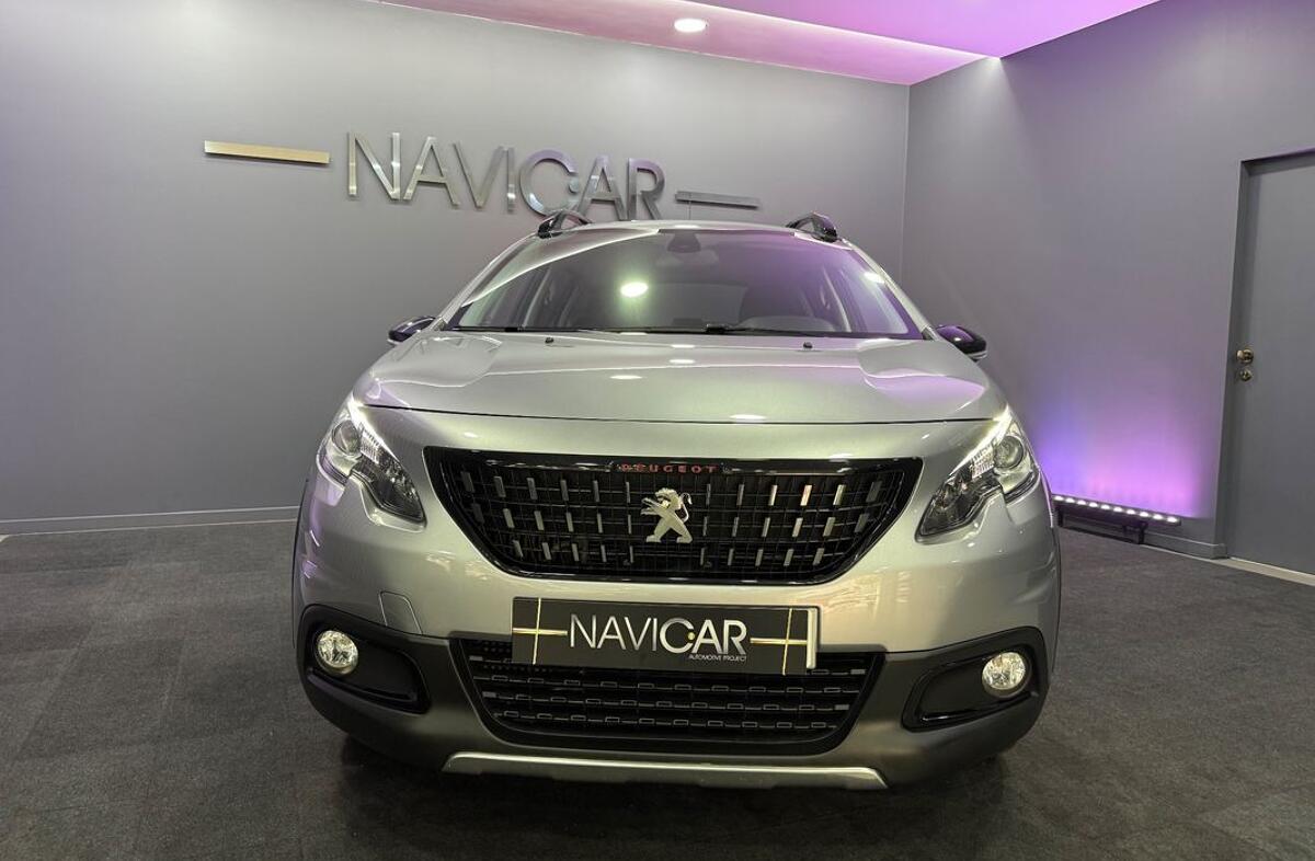 PEUGEOT 2008 1.2 PureTech GT Line