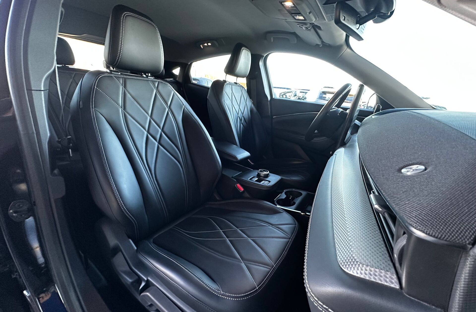 FORD Mustang Mach-E Standard