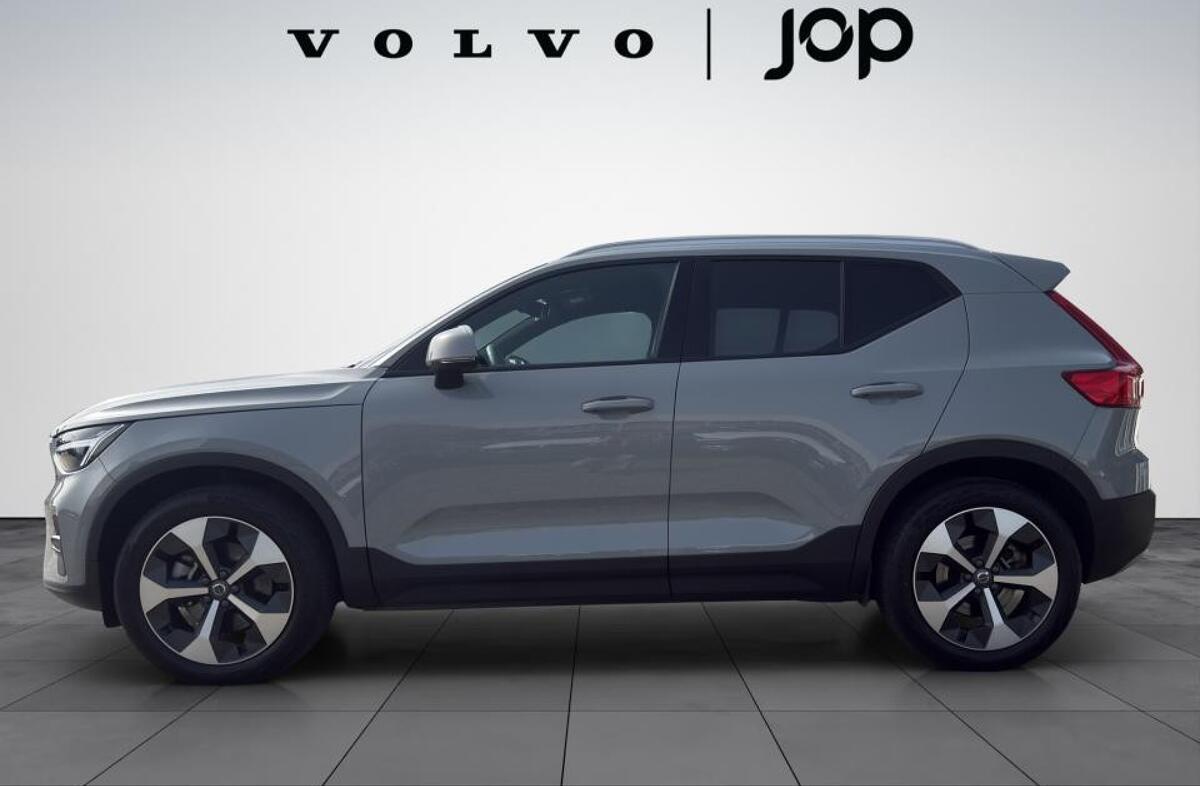 VOLVO XC40 2.0 B3 Core