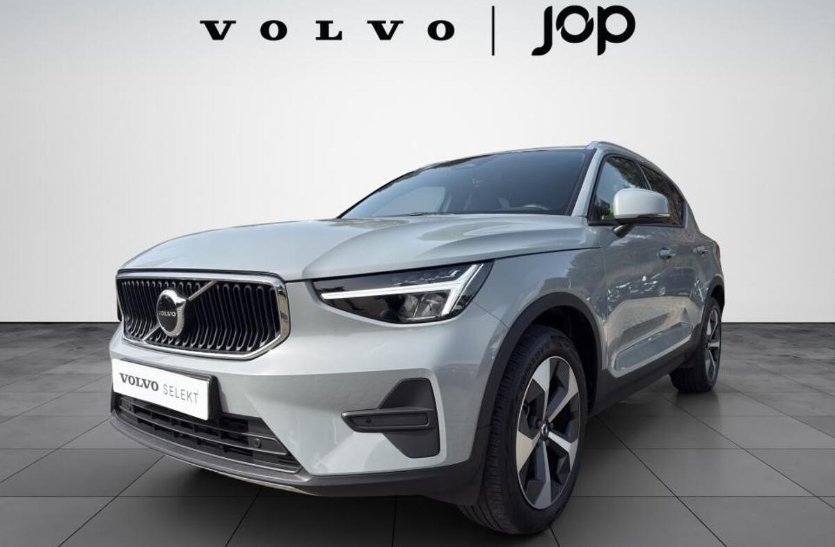 VOLVO XC40 2.0 B3 Core