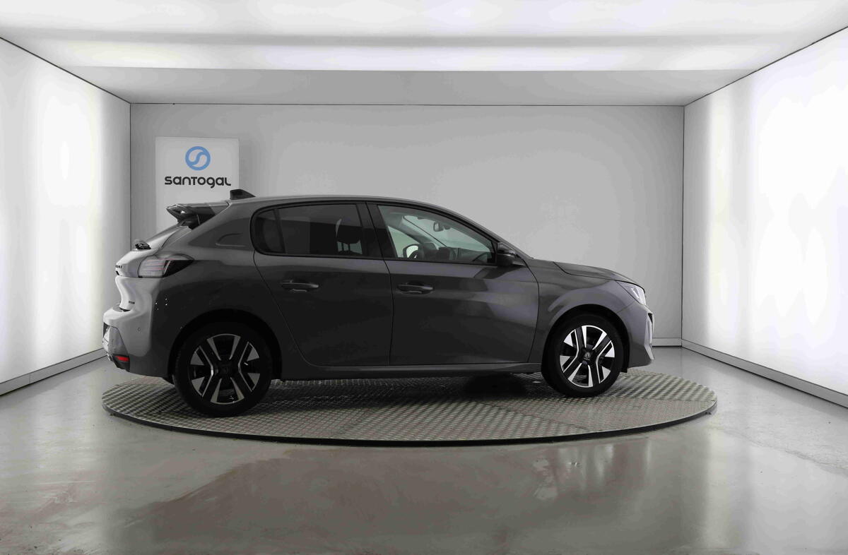 PEUGEOT 208 1.2 Hybrid Allure e-DCS6