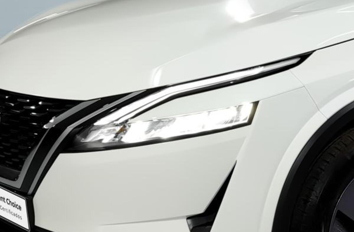 NISSAN Qashqai 1.3 DIG-T Acenta LED+R