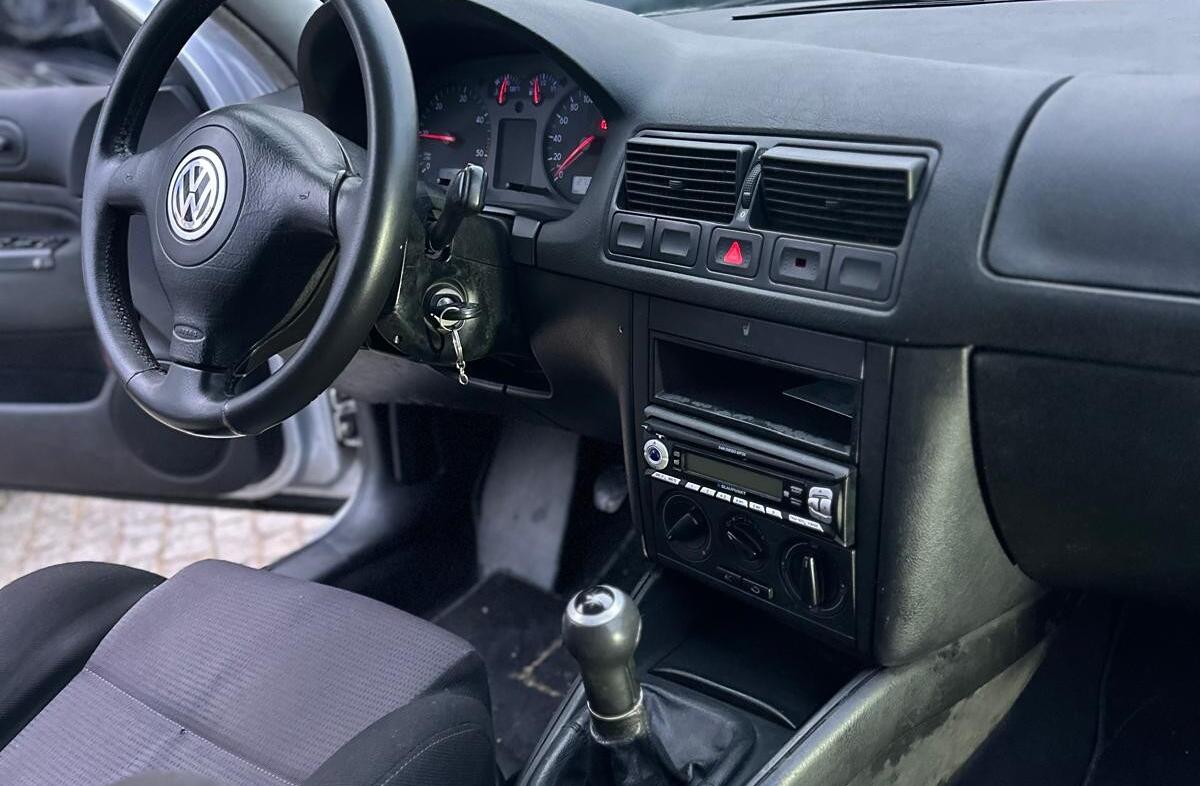 VOLKSWAGEN Golf 1.9 TDi 25 Anos