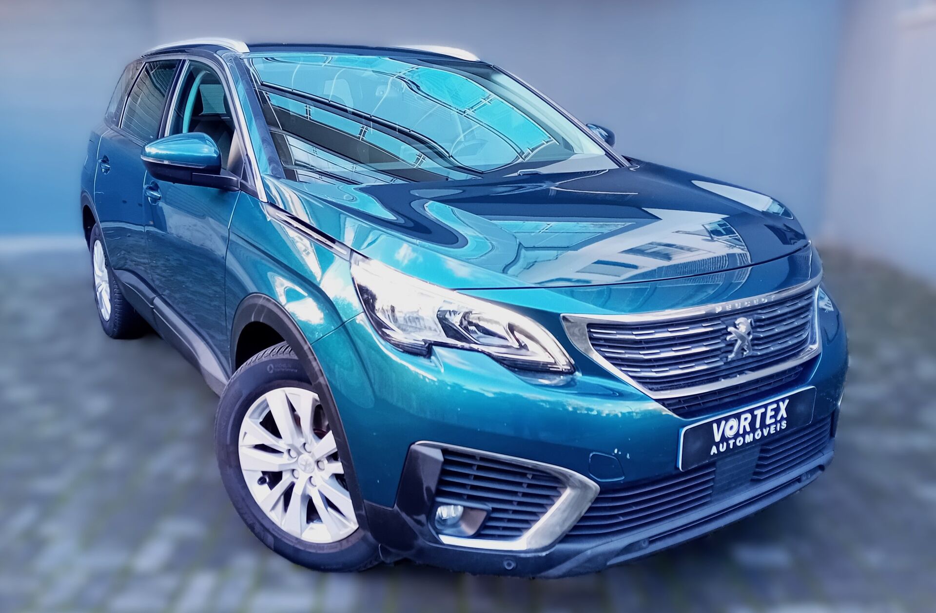 PEUGEOT 5008 1.2 PureTech Active