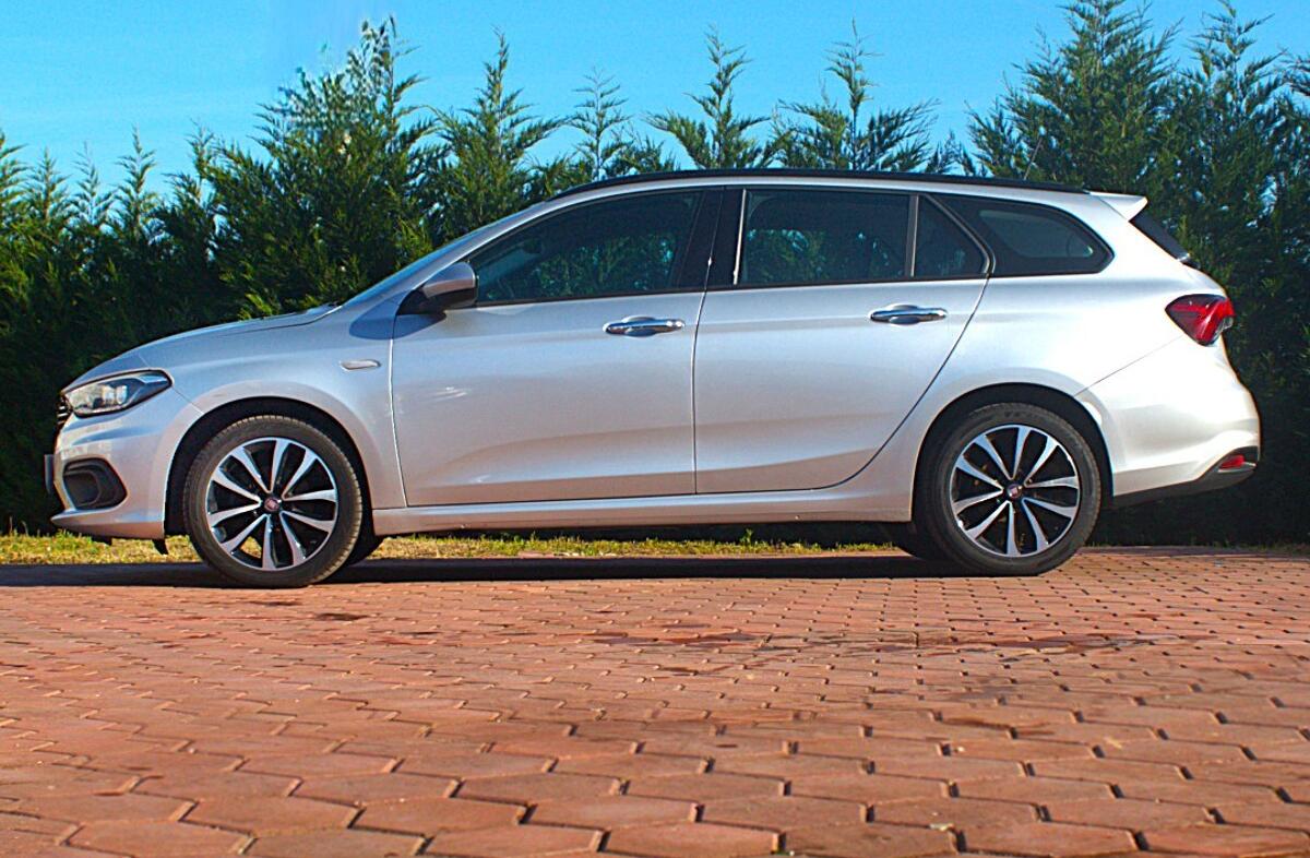 FIAT Tipo 1.6 M-Jet Lounge DCT