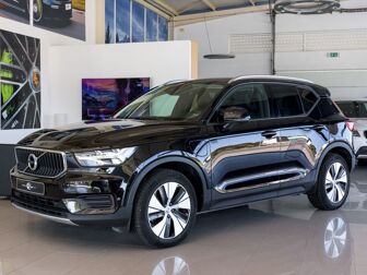 VOLVO XC40 Momentum Pro 1.5 T5