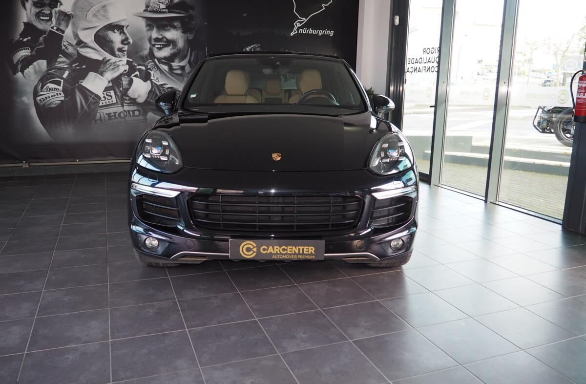 PORSCHE Cayenne S E-Hybrid