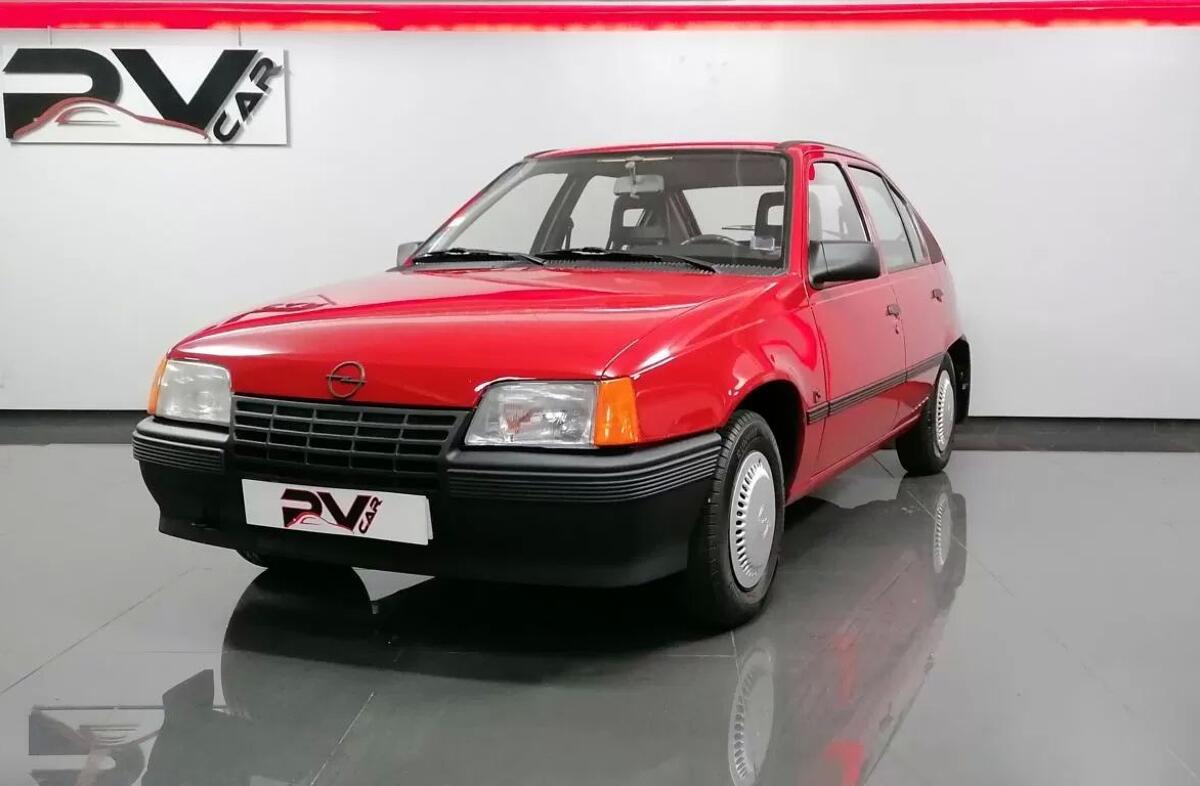 OPEL Kadett 2.0 GSi