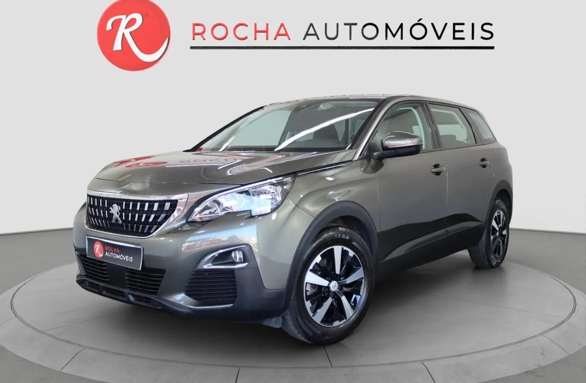 PEUGEOT 5008 1.2 PureTech Allure