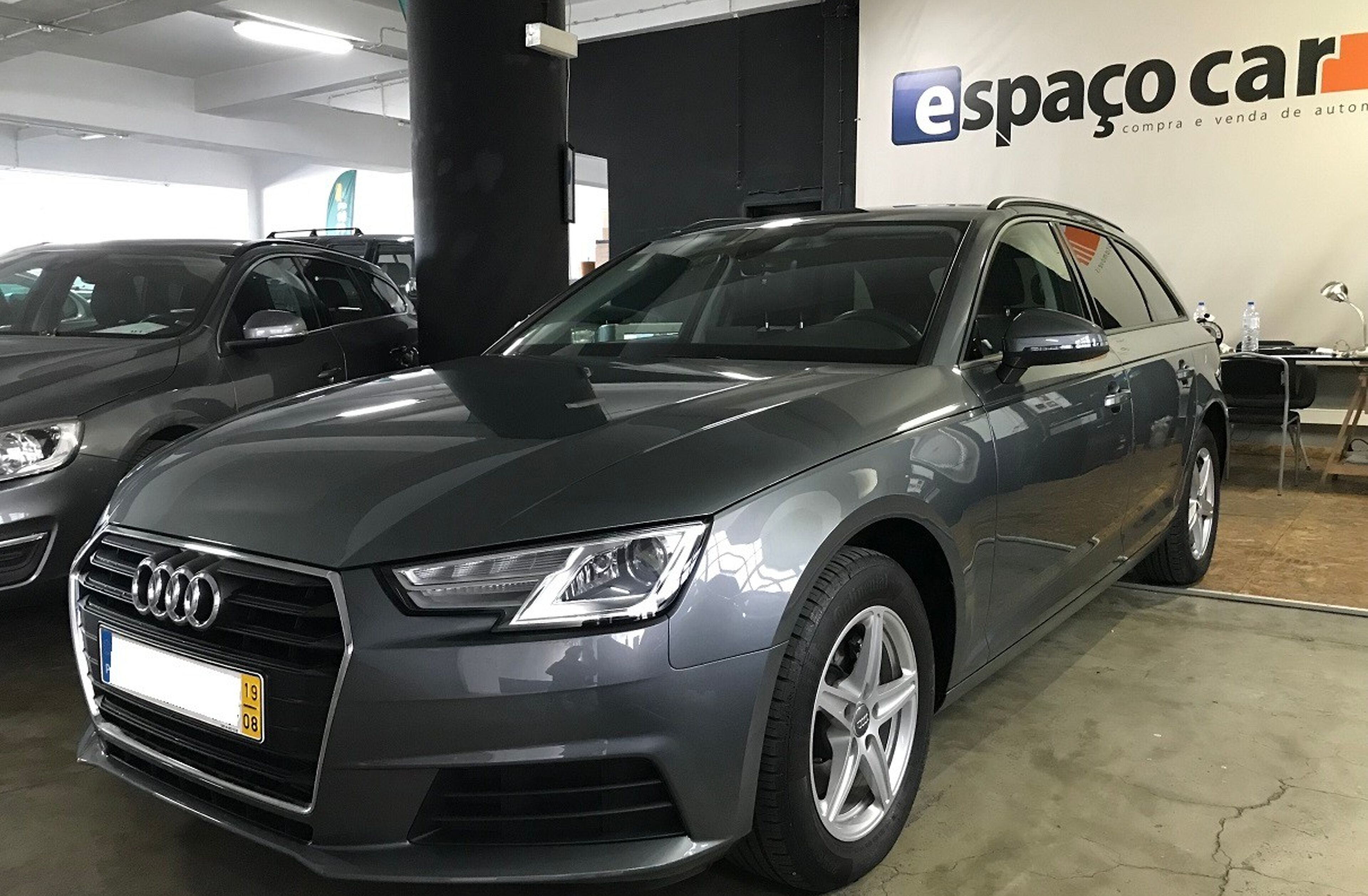 AUDI A4 35 TDI S tronic