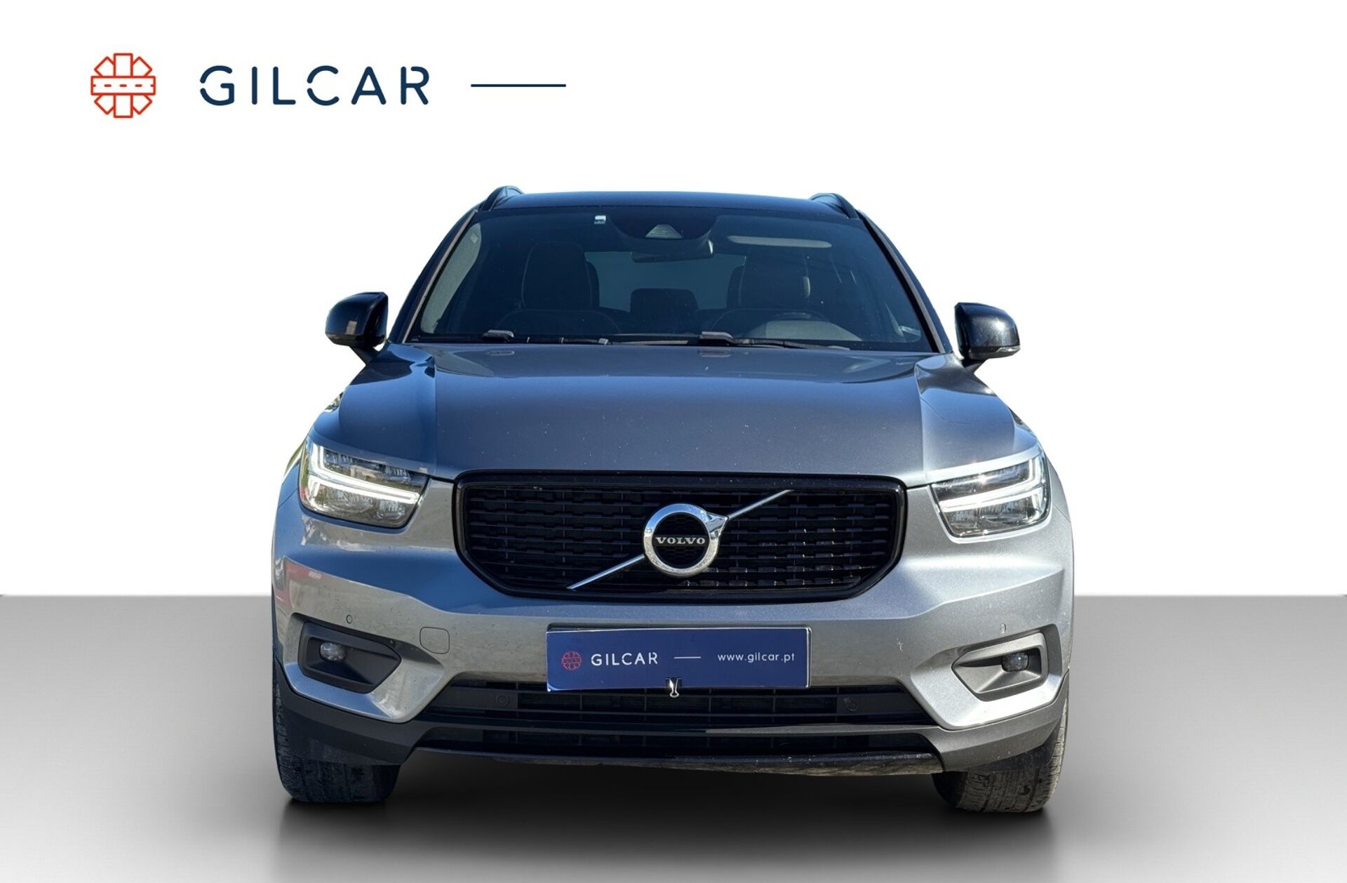 VOLVO XC40 2.0 T4 R-Design