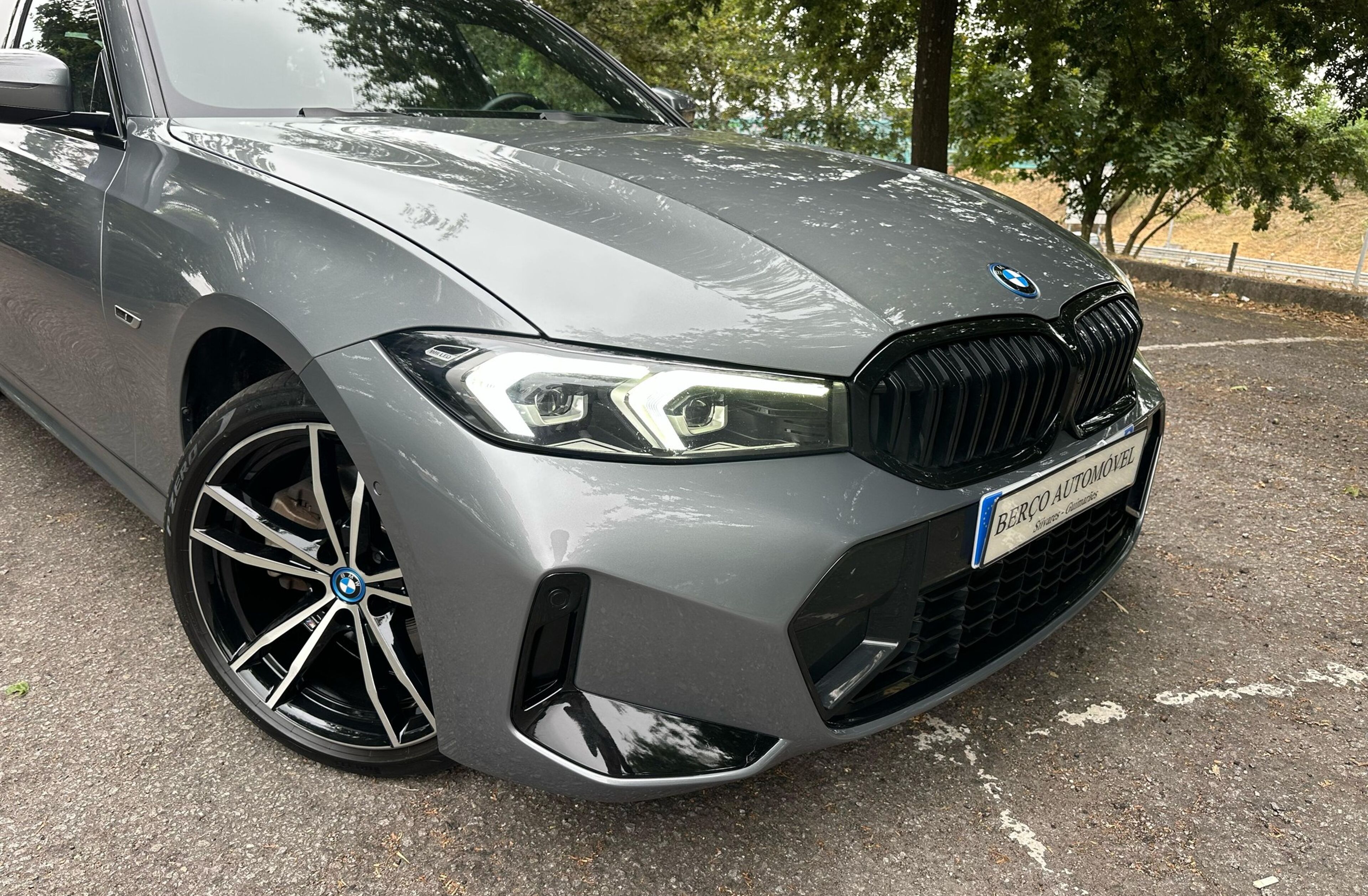 BMW Serie-3 330 e Touring Pack Desportivo M Auto