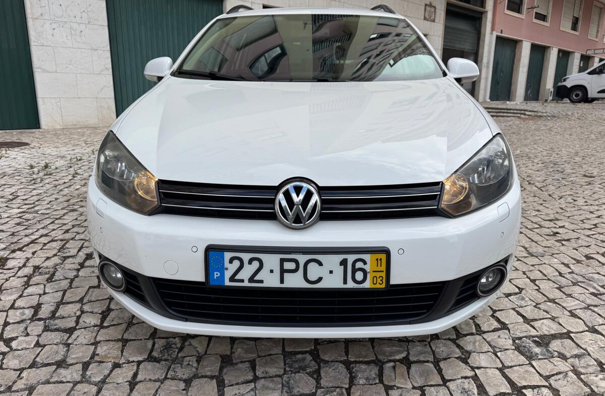 VOLKSWAGEN Golf Variant 1.4 TSi Confortline