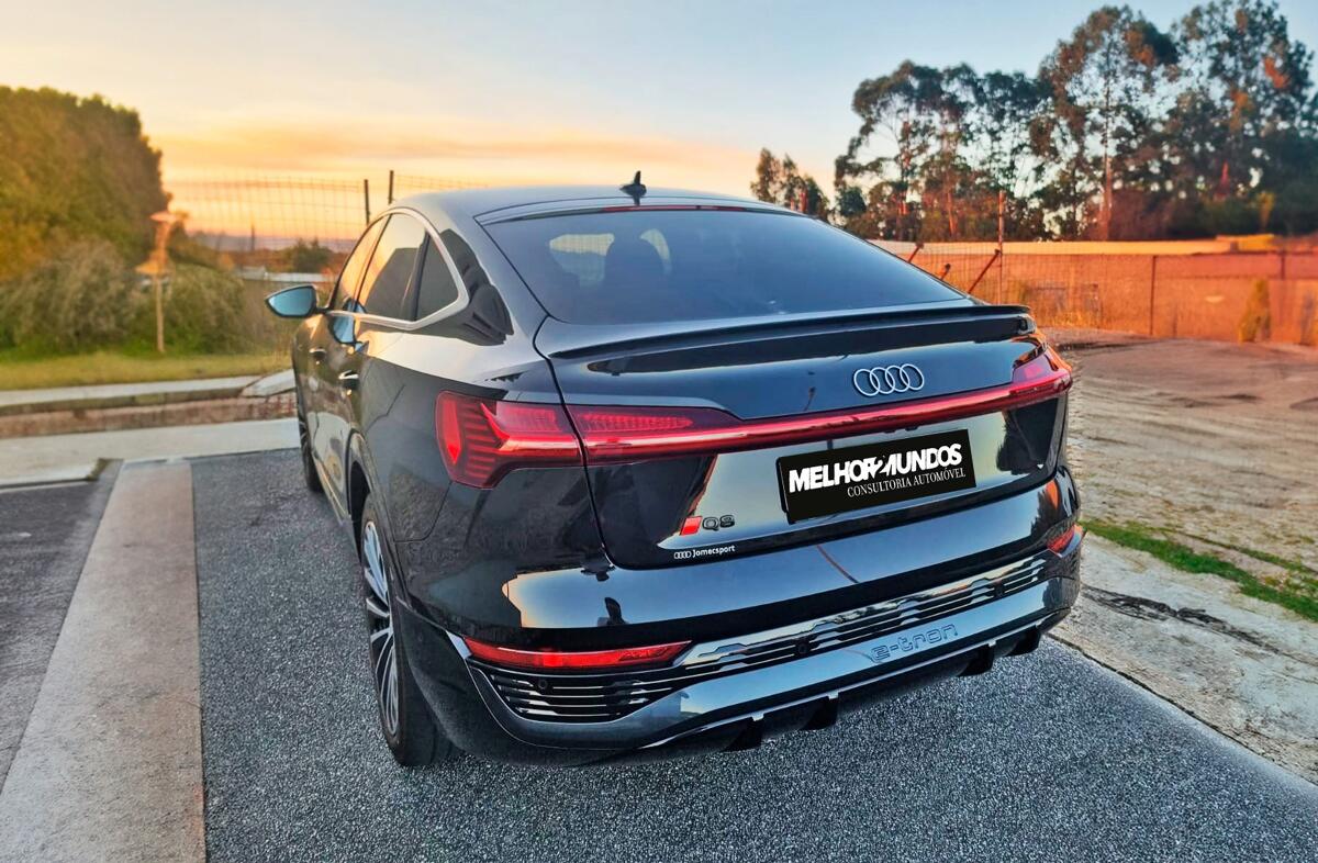 AUDI Q8 50 quattro S line