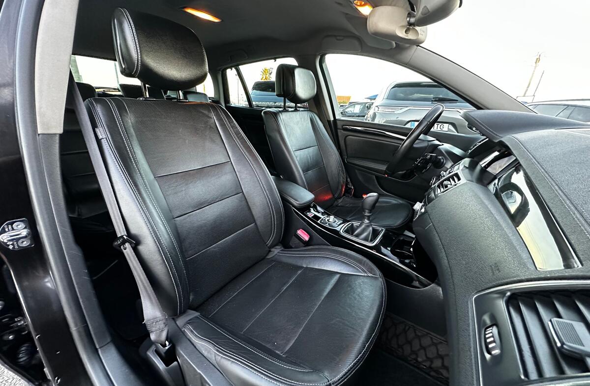 RENAULT Laguna 2.0 dCi Initiale Aut.