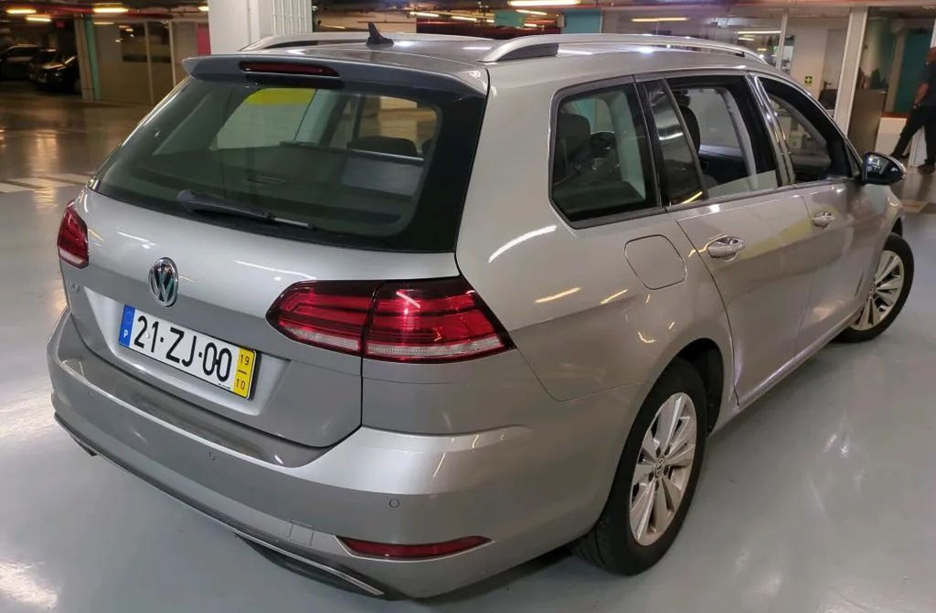 VOLKSWAGEN Golf V.1.6 TDI Confortline