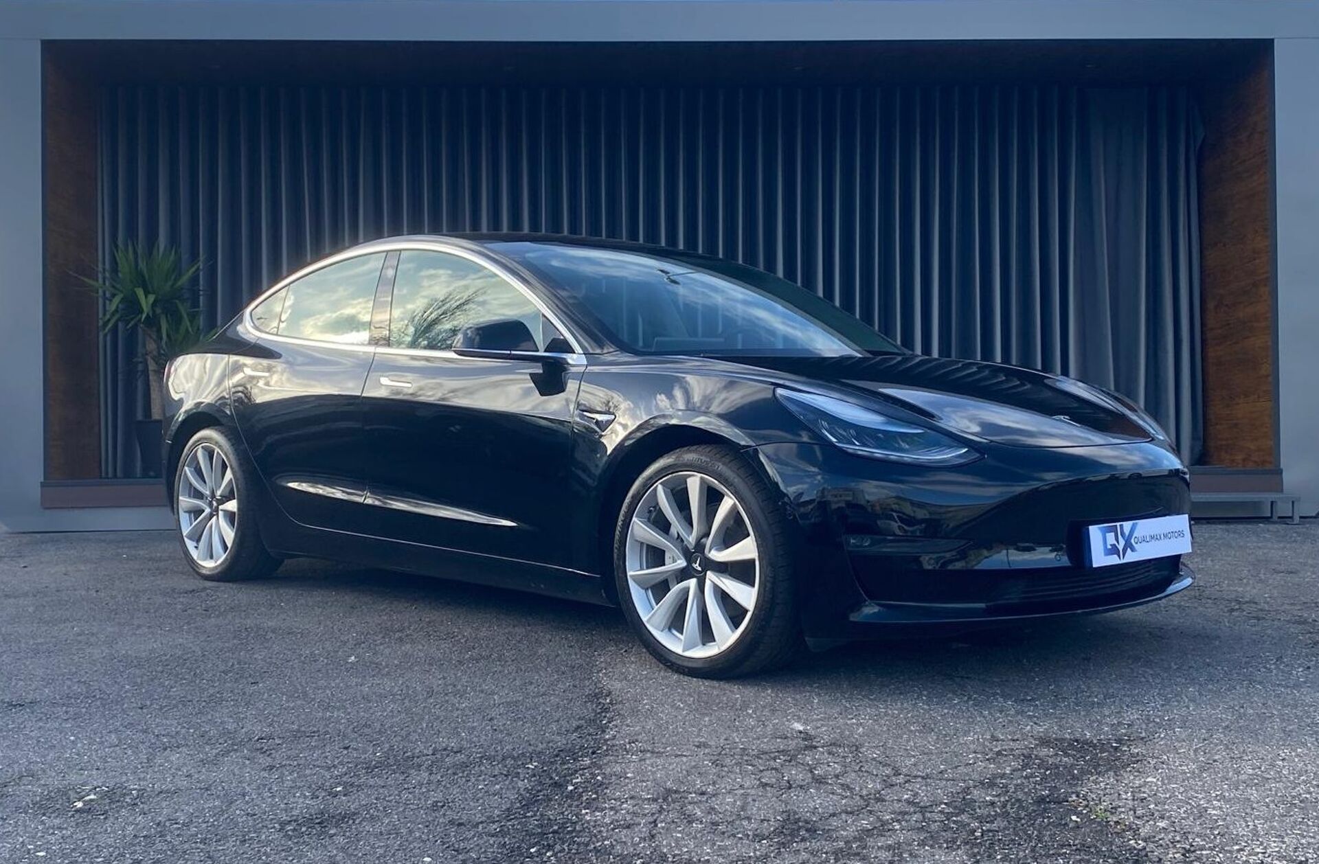 TESLA Model 3 Long-Range Dual Motor AWD