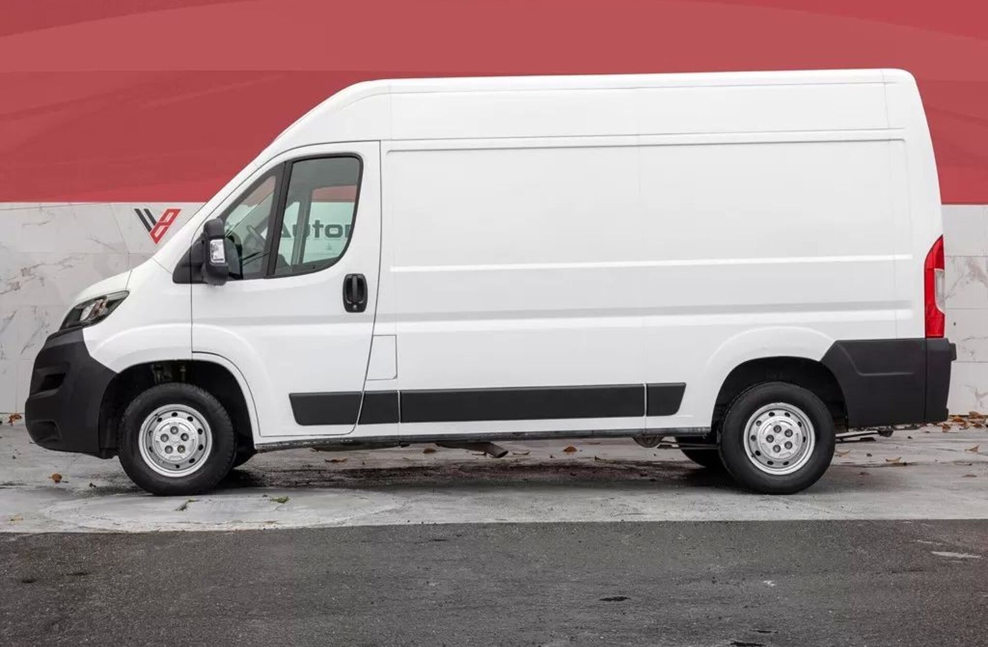 PEUGEOT Boxer 2.2 HDi 333 L2H2