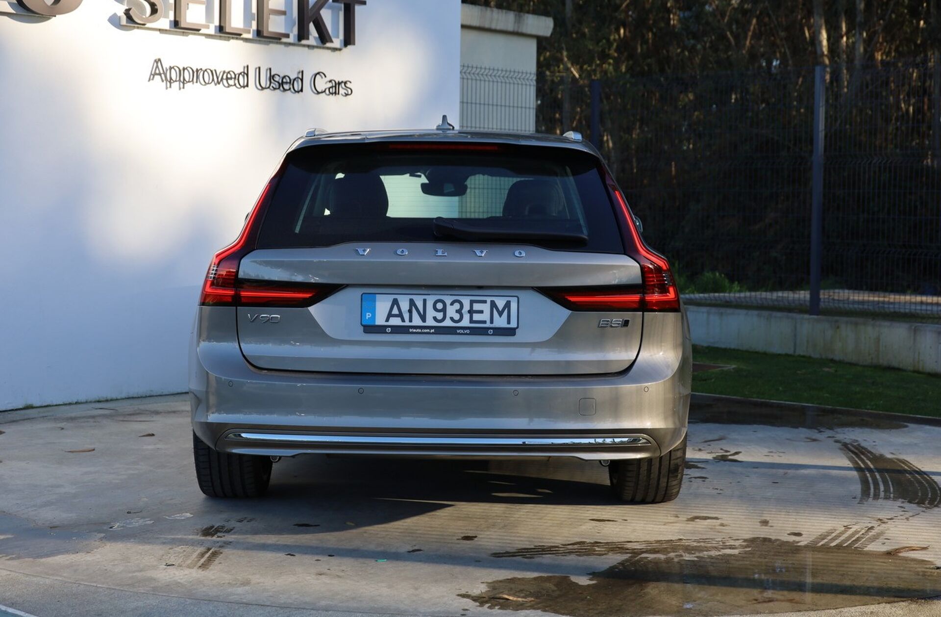 VOLVO V90 2.0 B5 Inscription AWD Geartronic