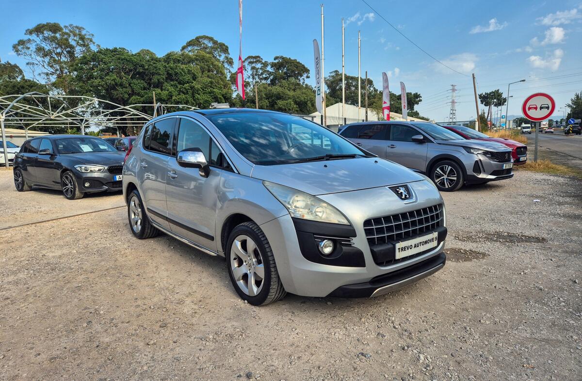 PEUGEOT 3008 1.6 HDi Allure