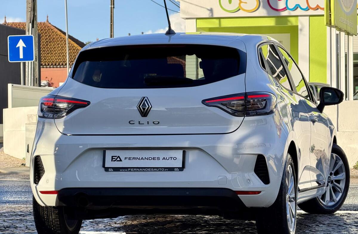 RENAULT Clio 1.0 TCe Techno