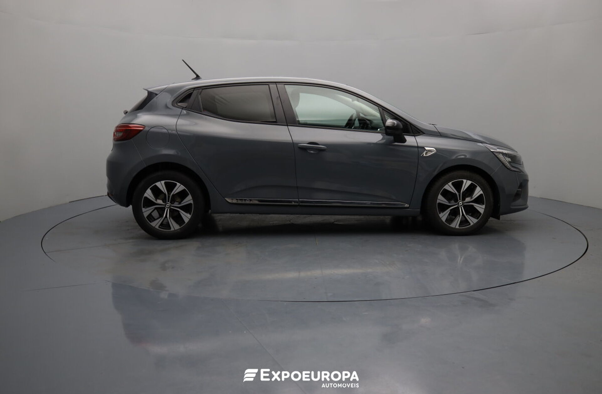 RENAULT Clio 1.0 TCe Techno