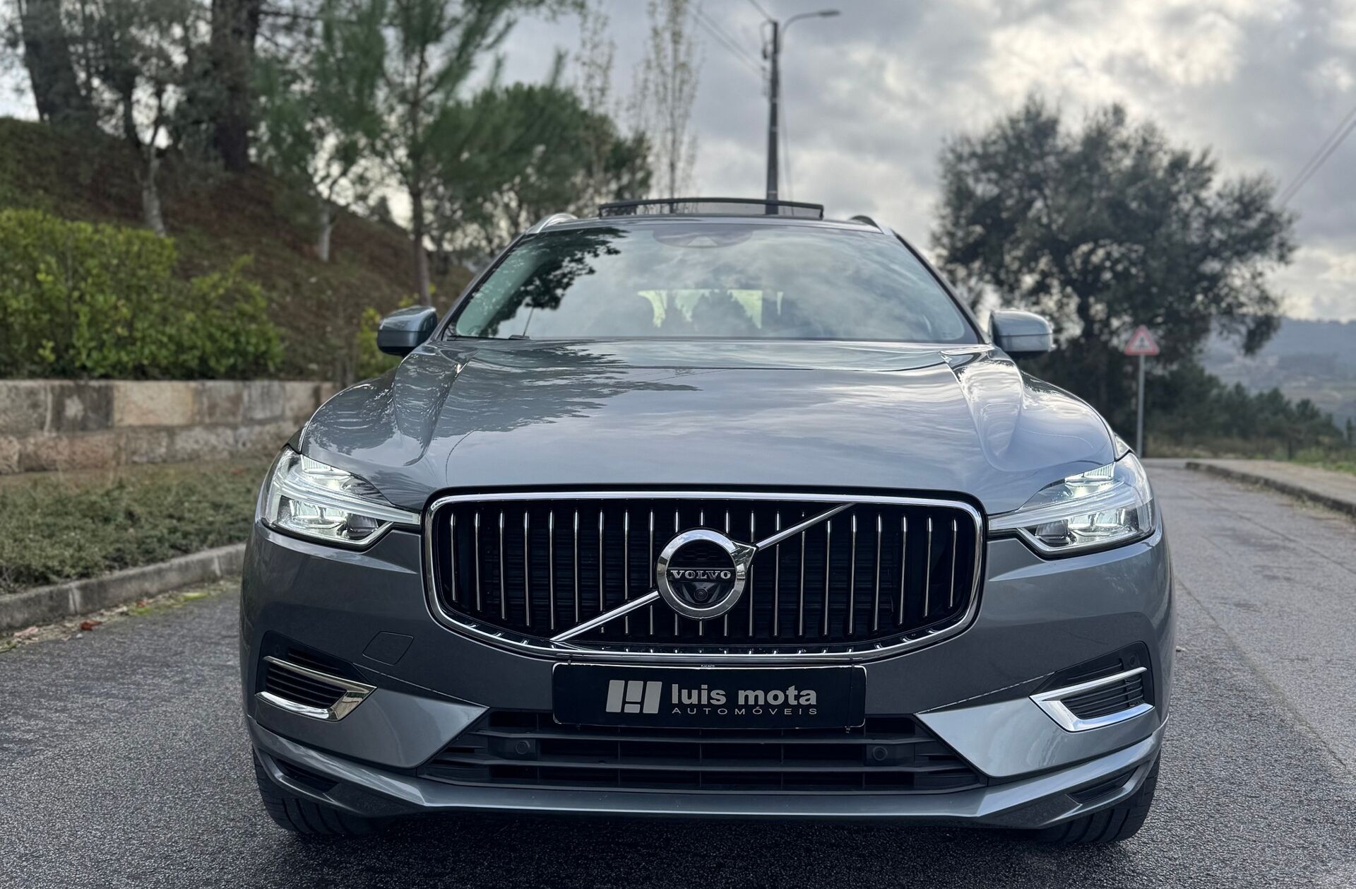 VOLVO XC60 2.0 T6 PHEV Inscription Expression AWD