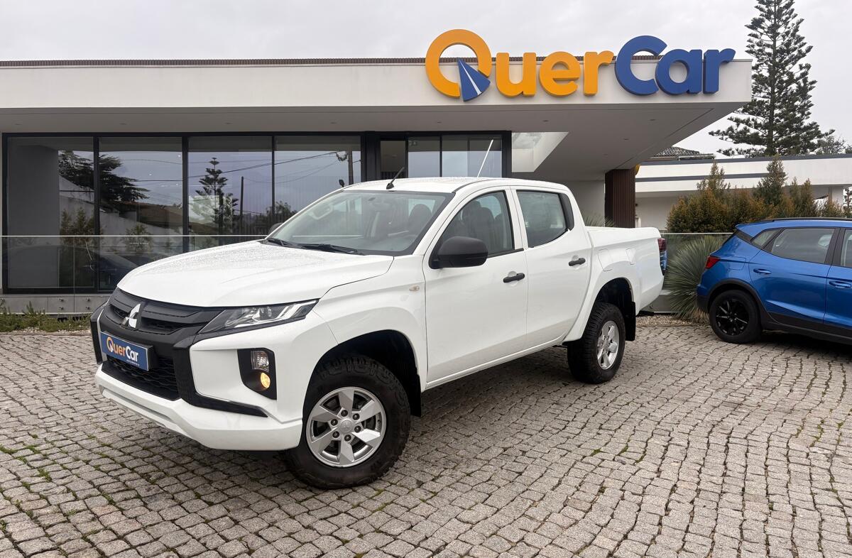 MITSUBISHI L 200 2.3 DI-D CD Invite Strakar Look 4WD