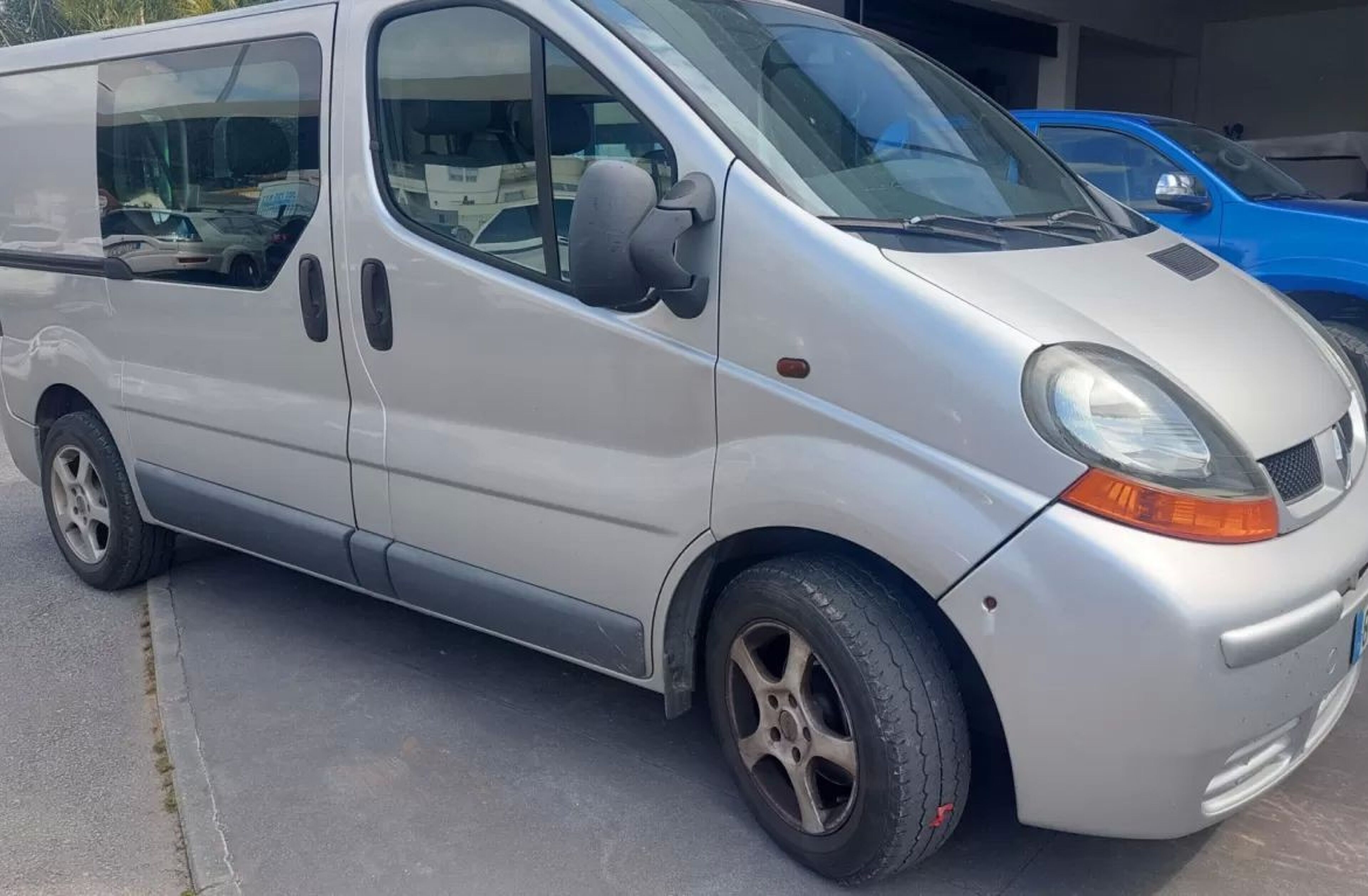 RENAULT Trafic 1.9 dCi 80 Expression