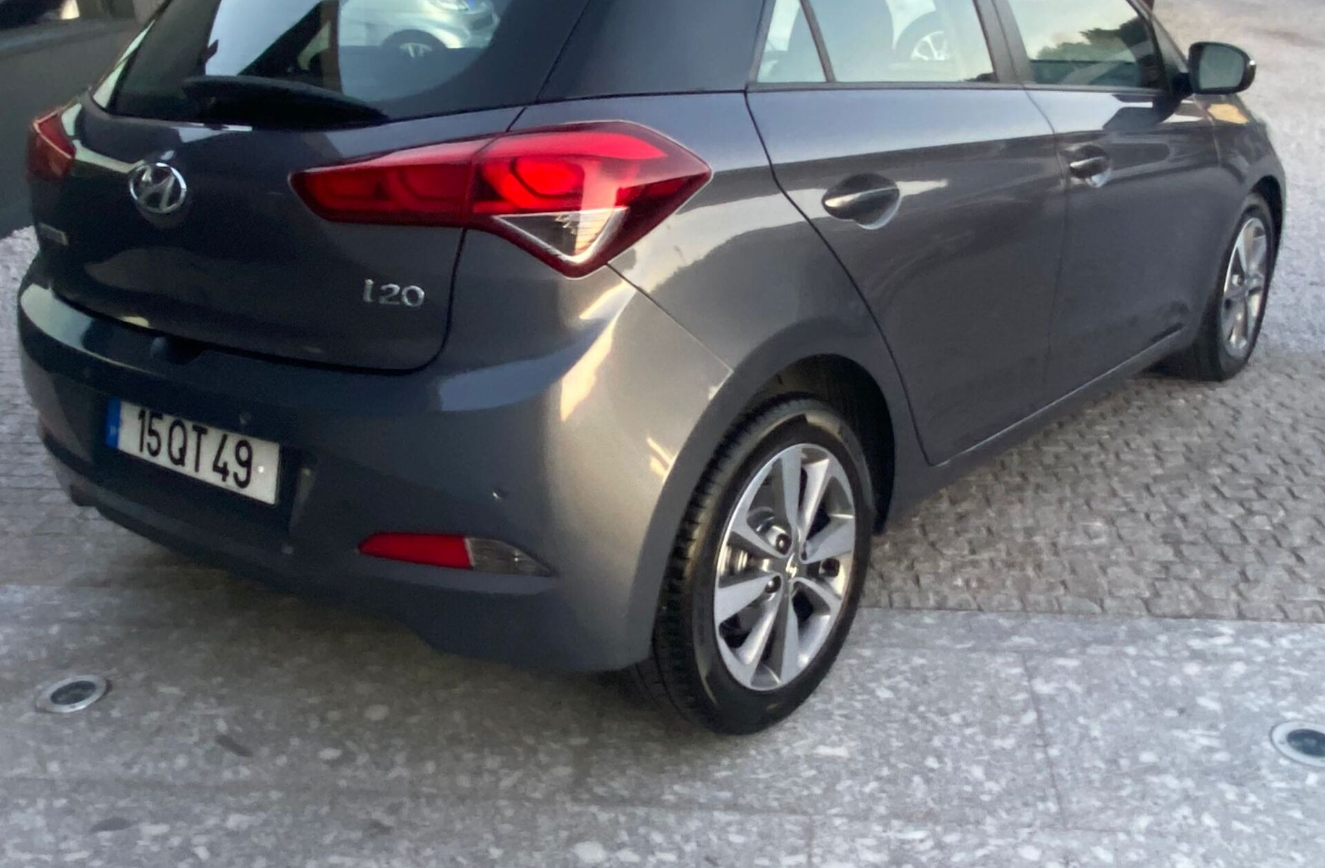 HYUNDAI i20 1.4 Comfort+P.Look+JLL16 AT