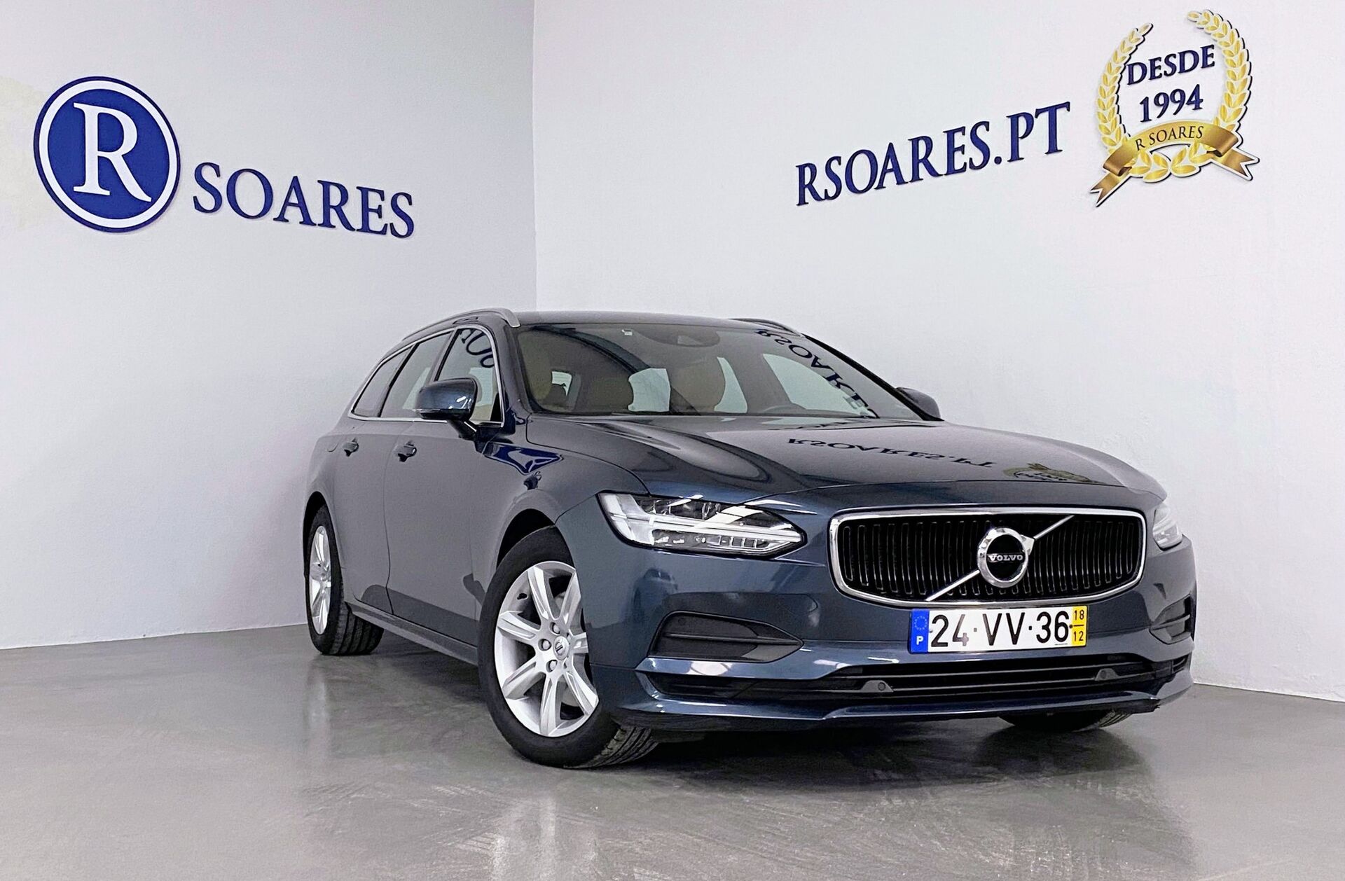 VOLVO V90 2.0 D4 Momentum Geartronic