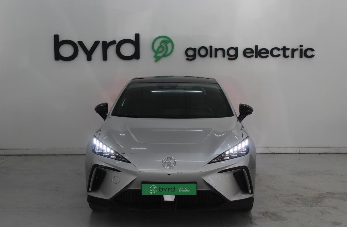 MG MG4 77 kWh Extended Range Luxury