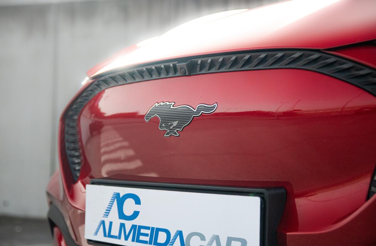 FORD Mustang Mach-E Standard AWD