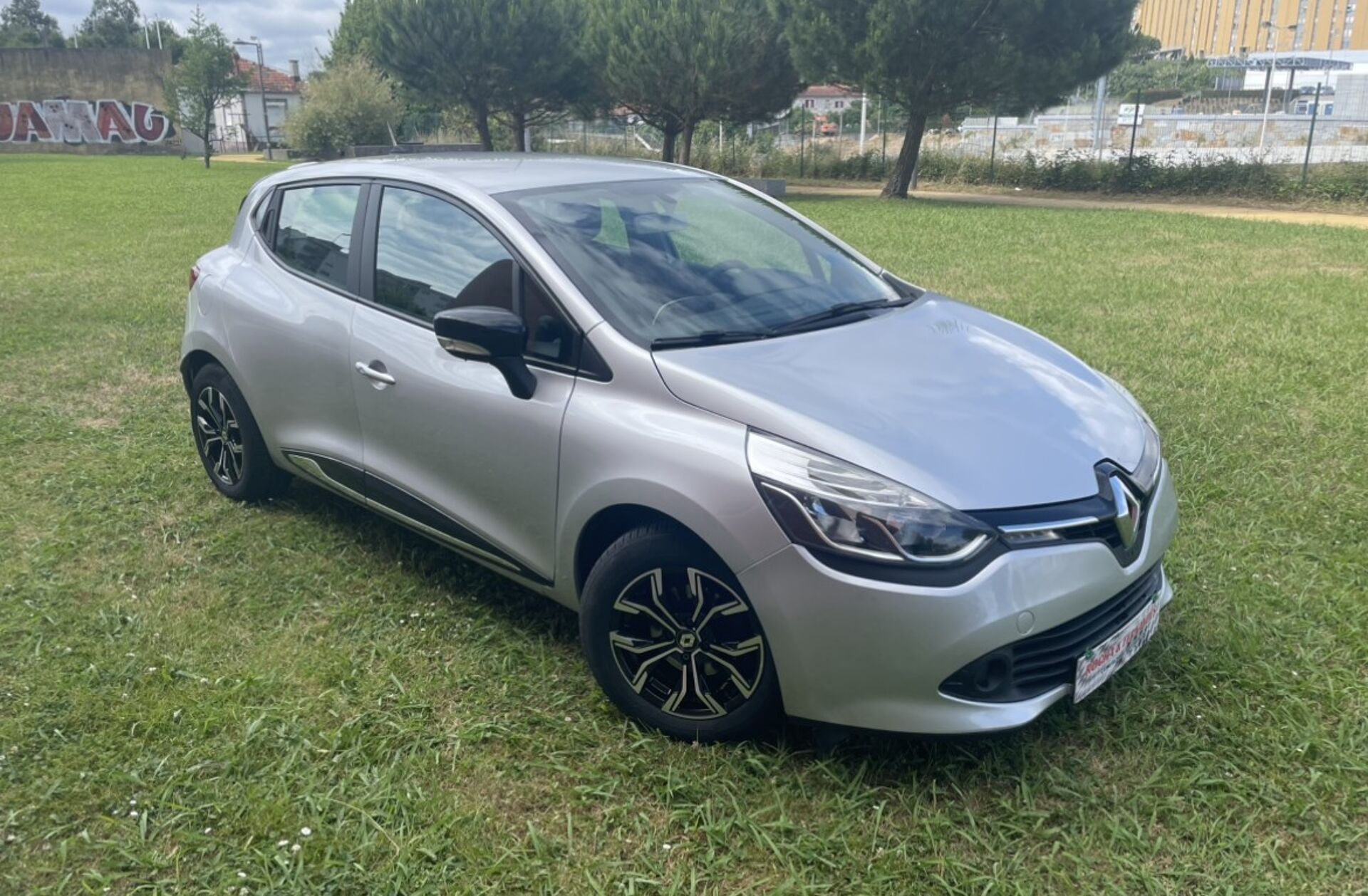 RENAULT Clio 1.2 16V Confort