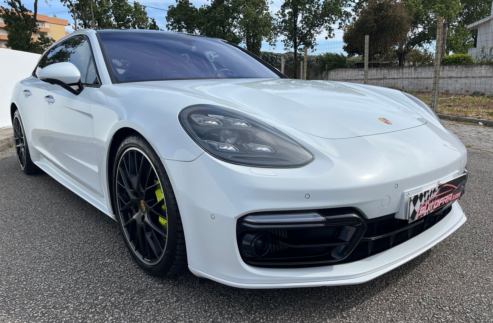 PORSCHE Panamera 4 E-Hybrid