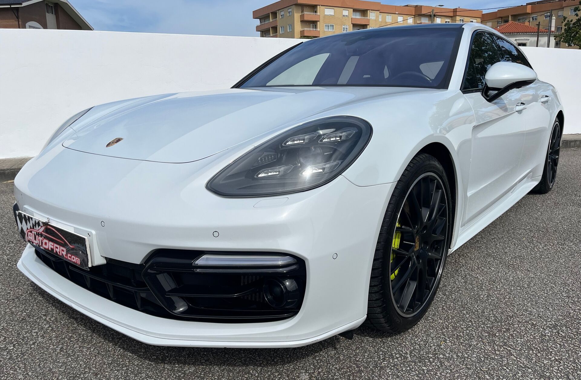PORSCHE Panamera 4 E-Hybrid