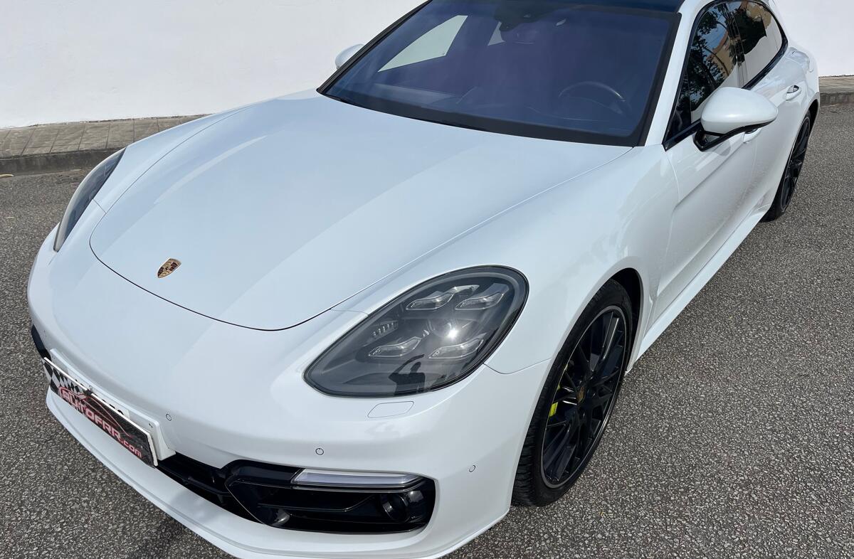 PORSCHE Panamera 4 E-Hybrid