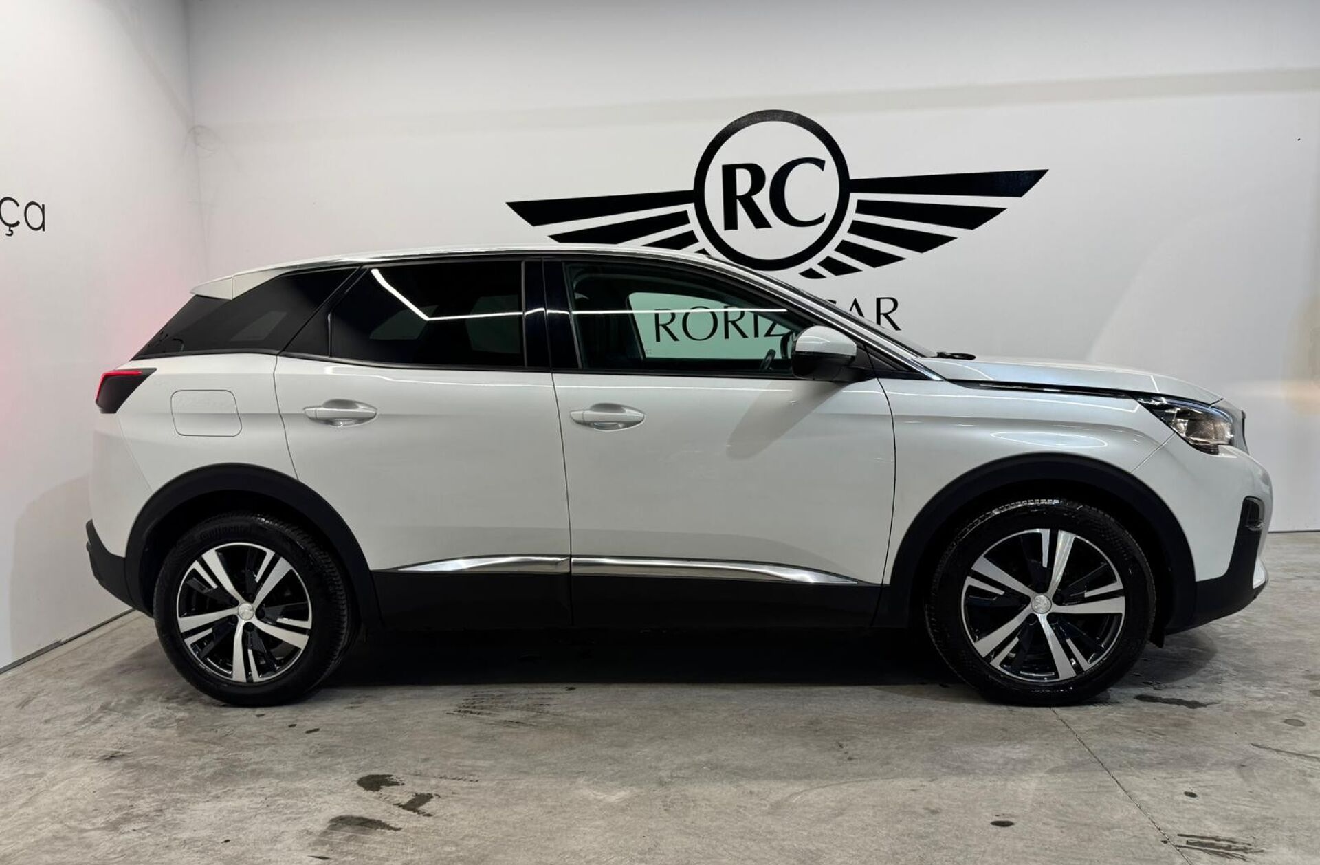 PEUGEOT 3008 1.5 BlueHDi Allure