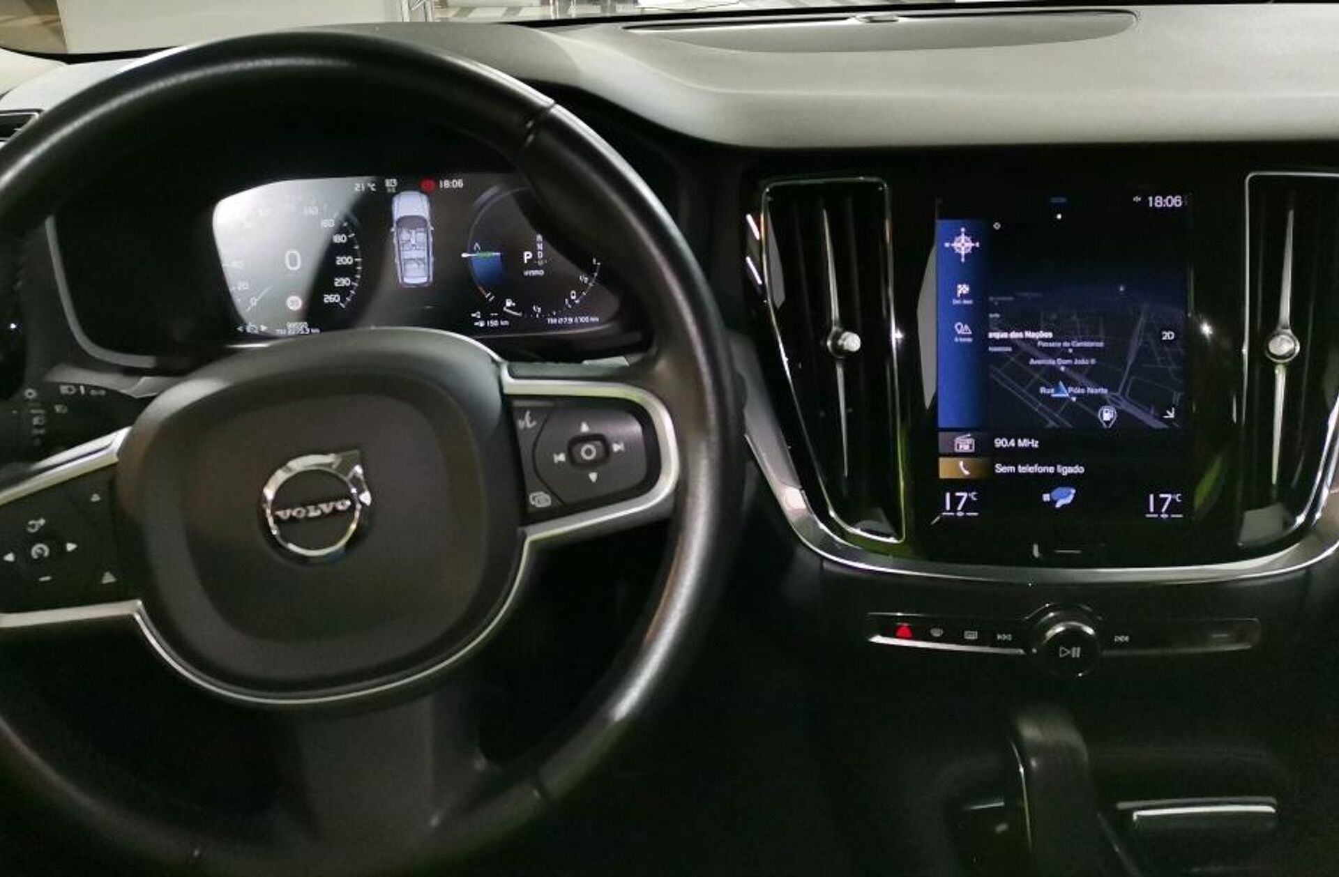 VOLVO V60 2.0 T6 AWD R-Design