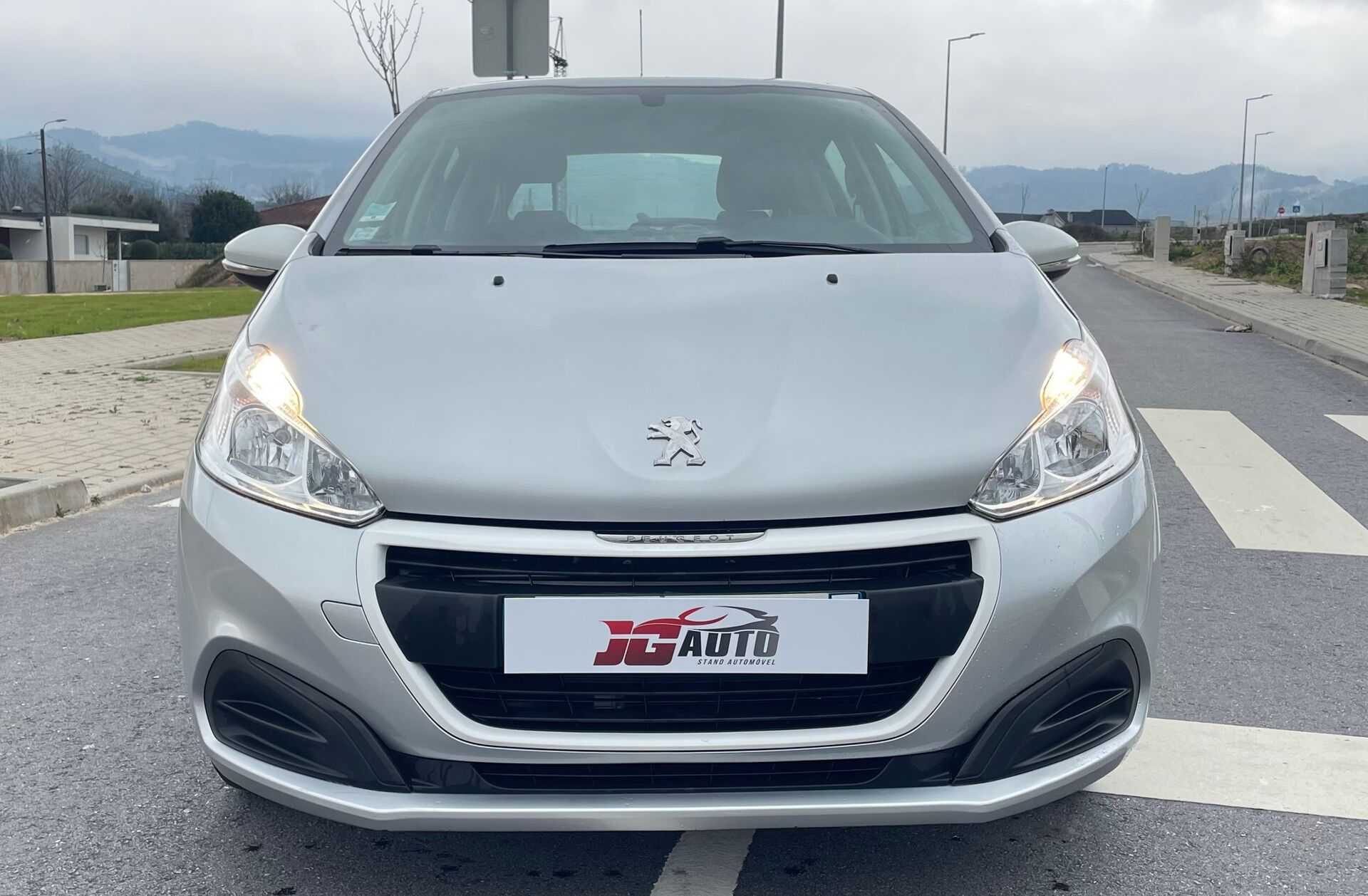 PEUGEOT 208 1.2 PureTech Active